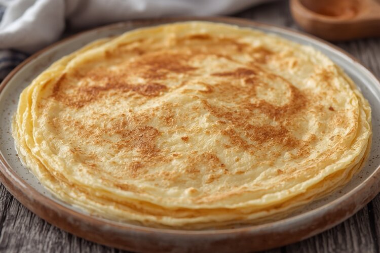 Recette des crêpes facile : pâte inratable, légères et bonnes
